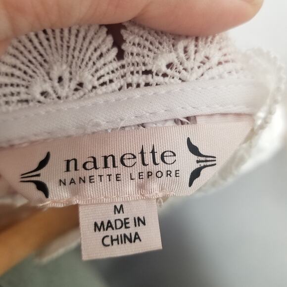 Nanette Lepore Top Medium Sleeveless White Crochet Shell - Picture 6 of 7